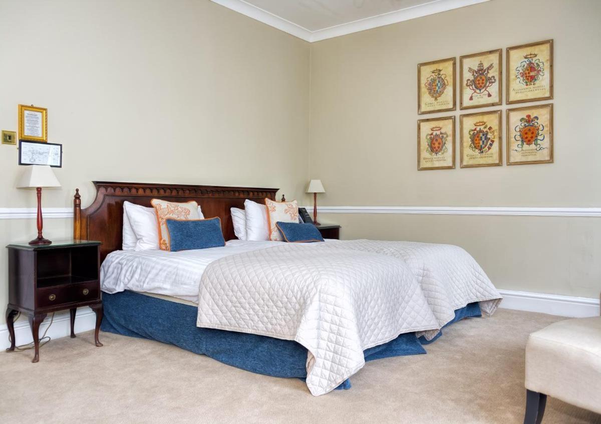 Willington Hall Hotel Tarporley Dış mekan fotoğraf