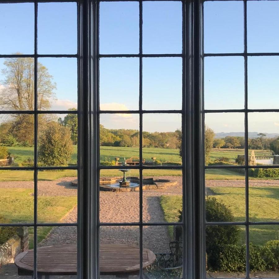 Willington Hall Hotel Tarporley Dış mekan fotoğraf