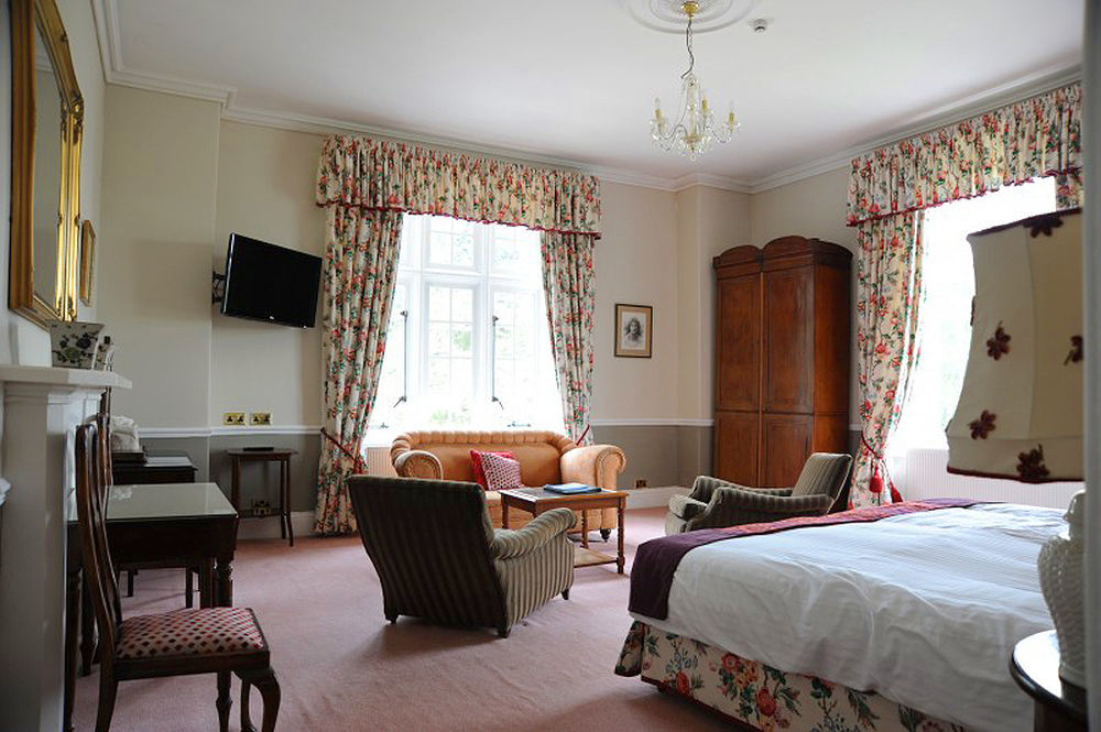 Willington Hall Hotel Tarporley Dış mekan fotoğraf