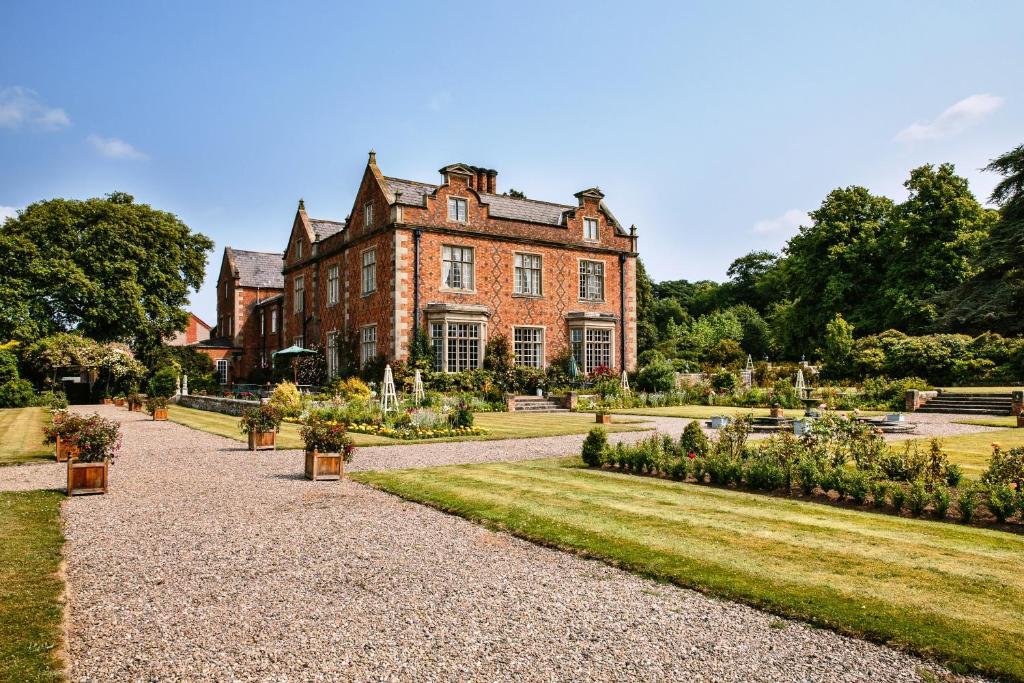Willington Hall Hotel Tarporley Dış mekan fotoğraf