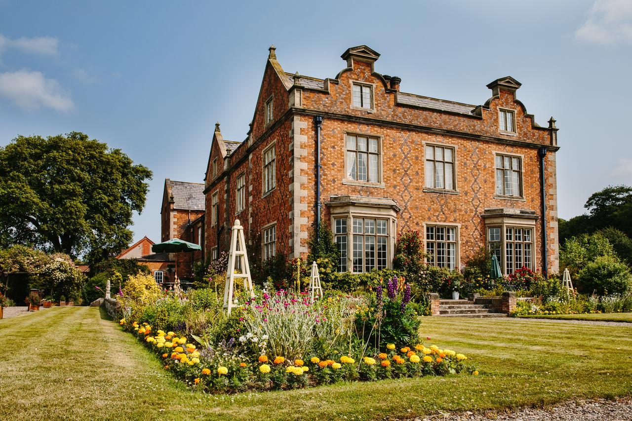 Willington Hall Hotel Tarporley Dış mekan fotoğraf