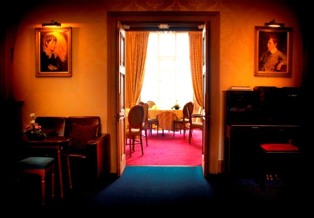 Willington Hall Hotel Tarporley Dış mekan fotoğraf
