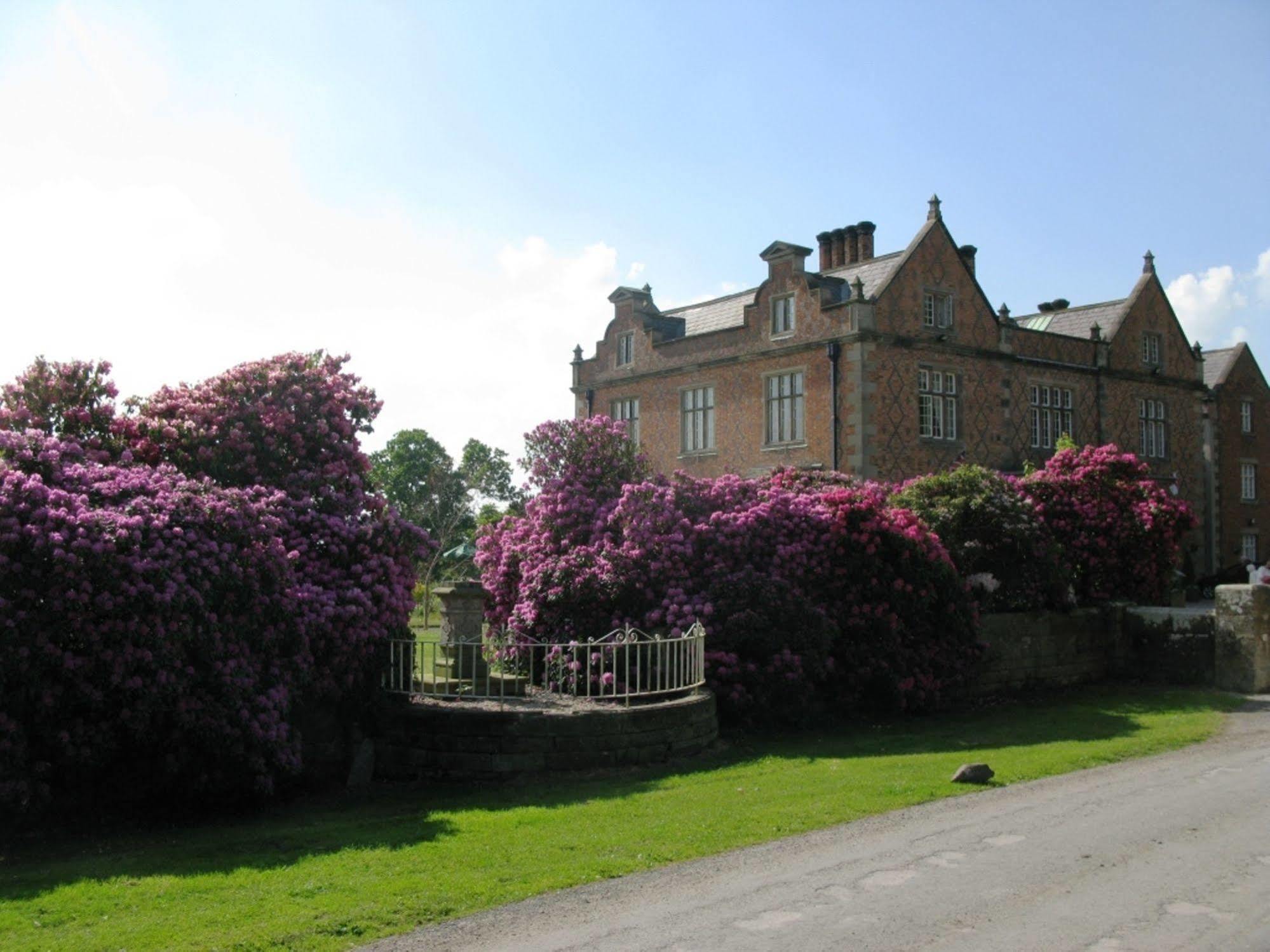Willington Hall Hotel Tarporley Dış mekan fotoğraf