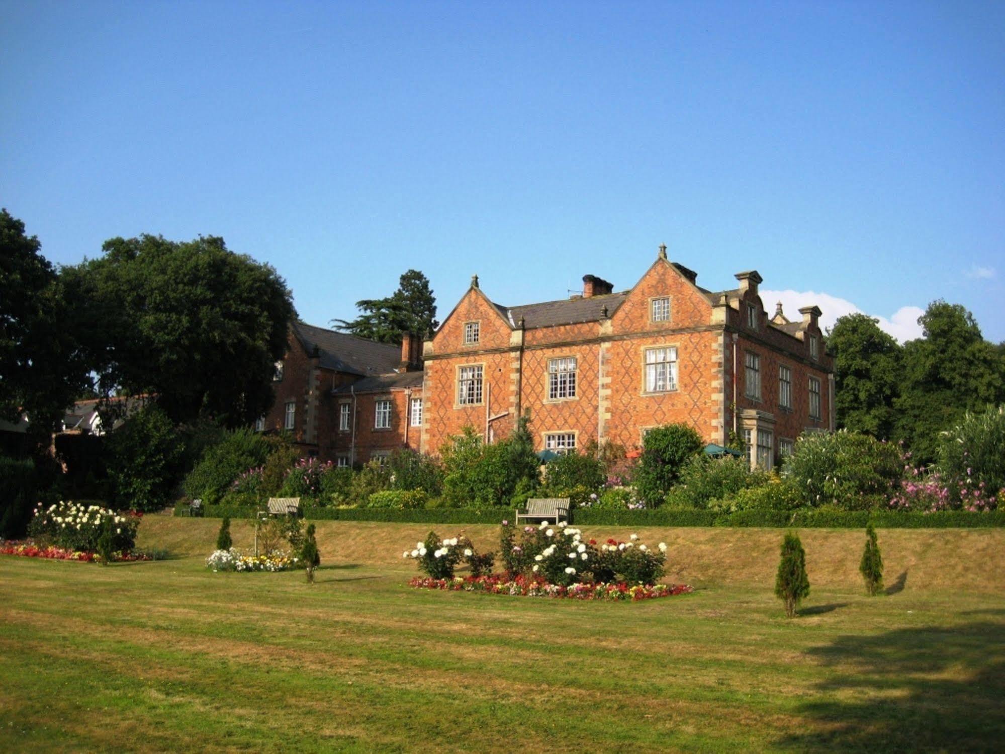 Willington Hall Hotel Tarporley Dış mekan fotoğraf