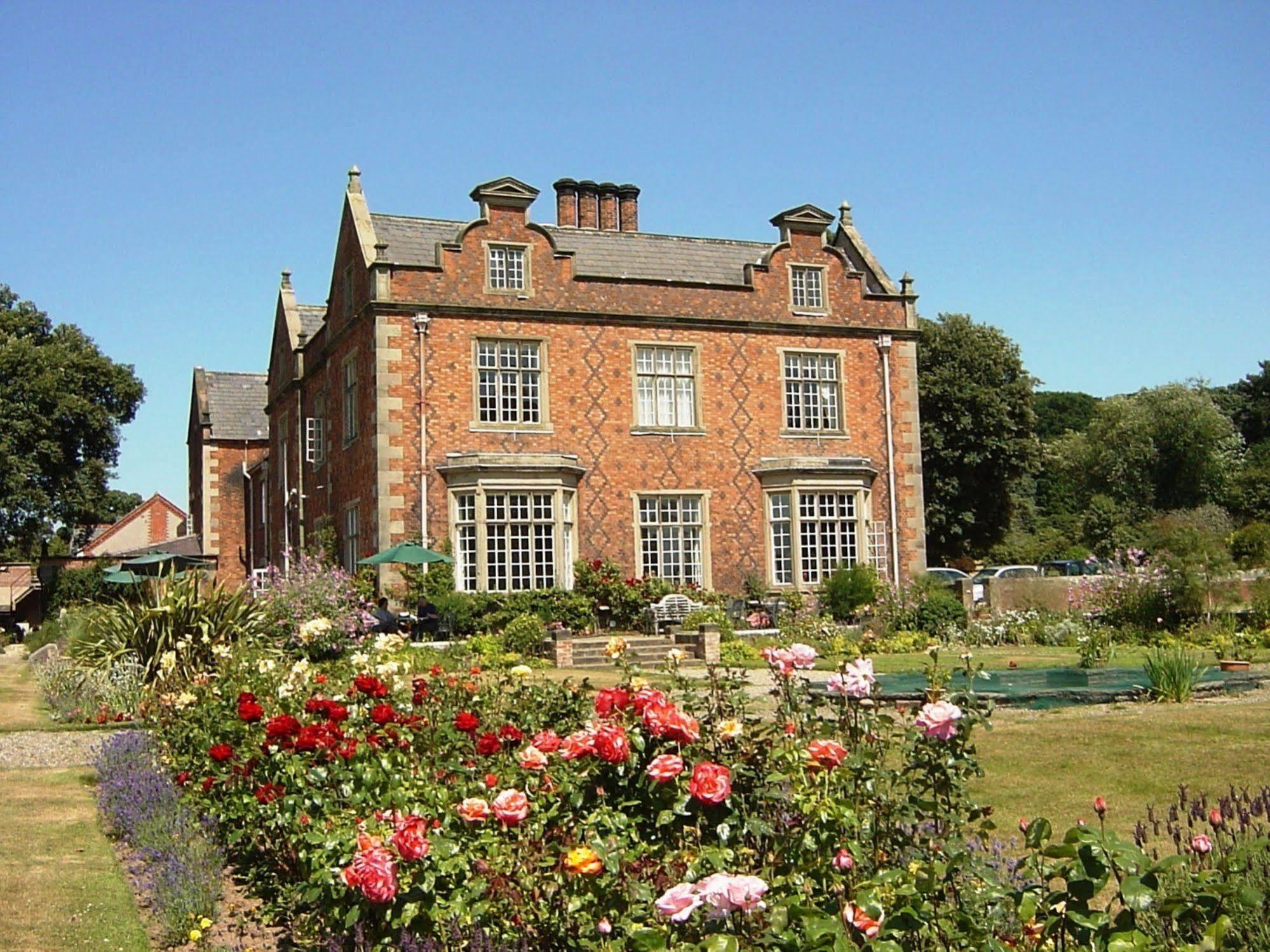 Willington Hall Hotel Tarporley Dış mekan fotoğraf