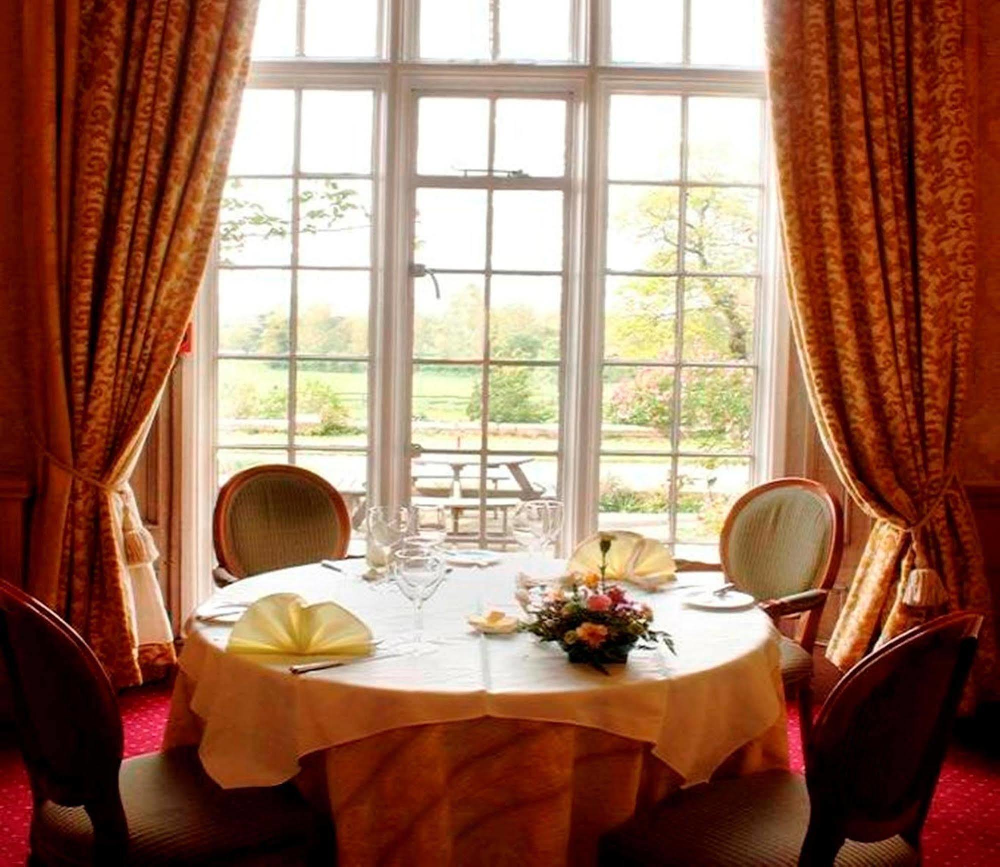 Willington Hall Hotel Tarporley Dış mekan fotoğraf