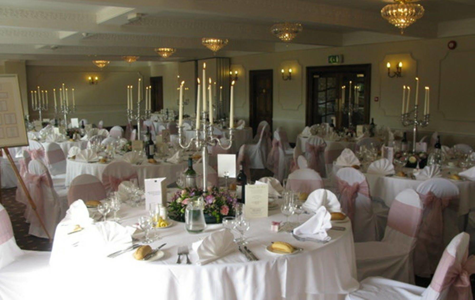 Willington Hall Hotel Tarporley Dış mekan fotoğraf